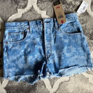 501 Levi short shorts. Size 31